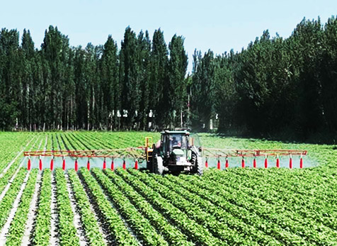 BG大游集团3WPQ-5000型牵引式可变轮距喷杆喷雾机