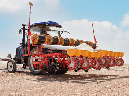 BG大游集团2MBJ系列机械式精量铺膜播种机